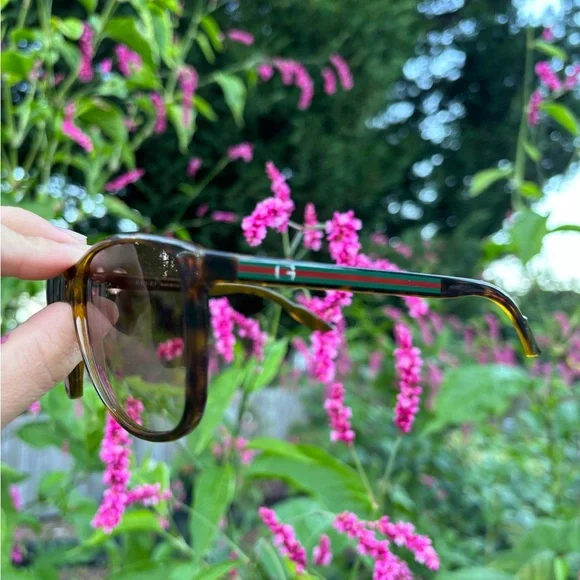 Gucci Brown Gradient Lens Sunglasses with Blue Case - Picture 6 of 14